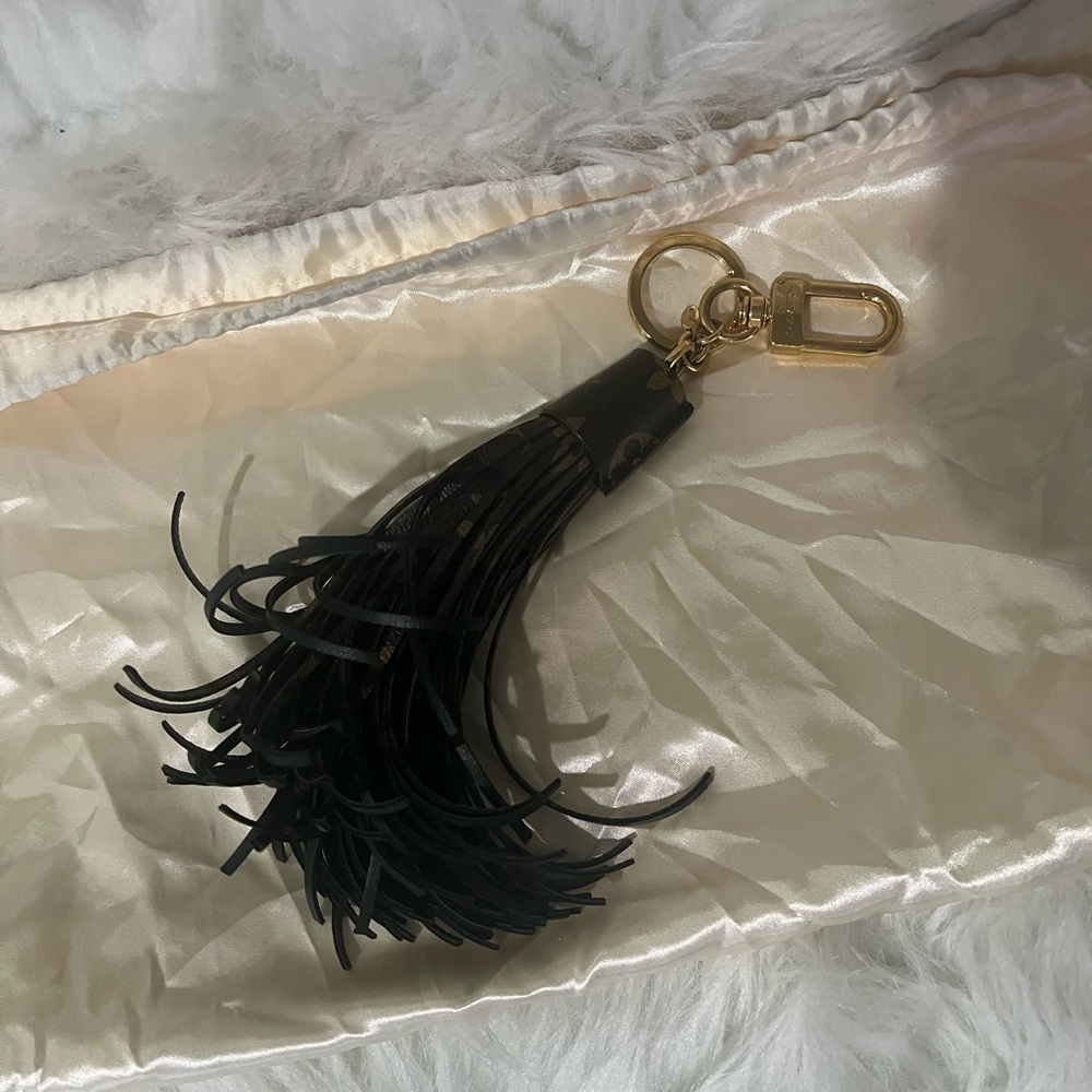 Elegant Black Tassel Keychain